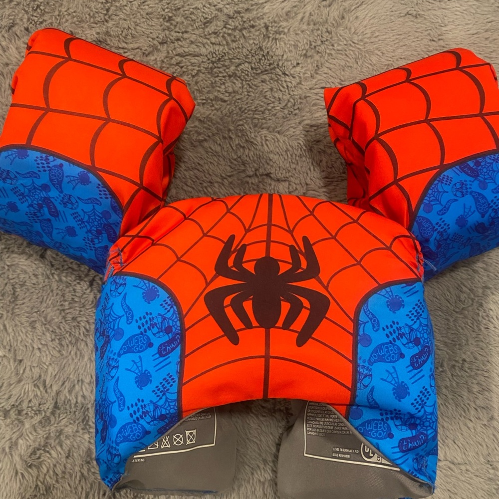 Spider-Man Pool Floaties - Picture 2 of 9